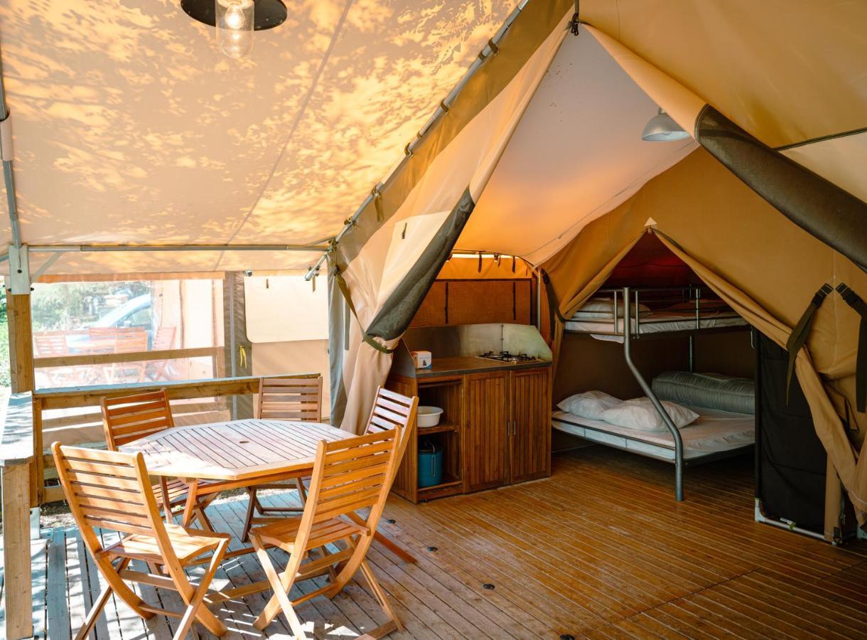 Aloha Plage Camping 4Etoiles Sampzon Exteriör bild